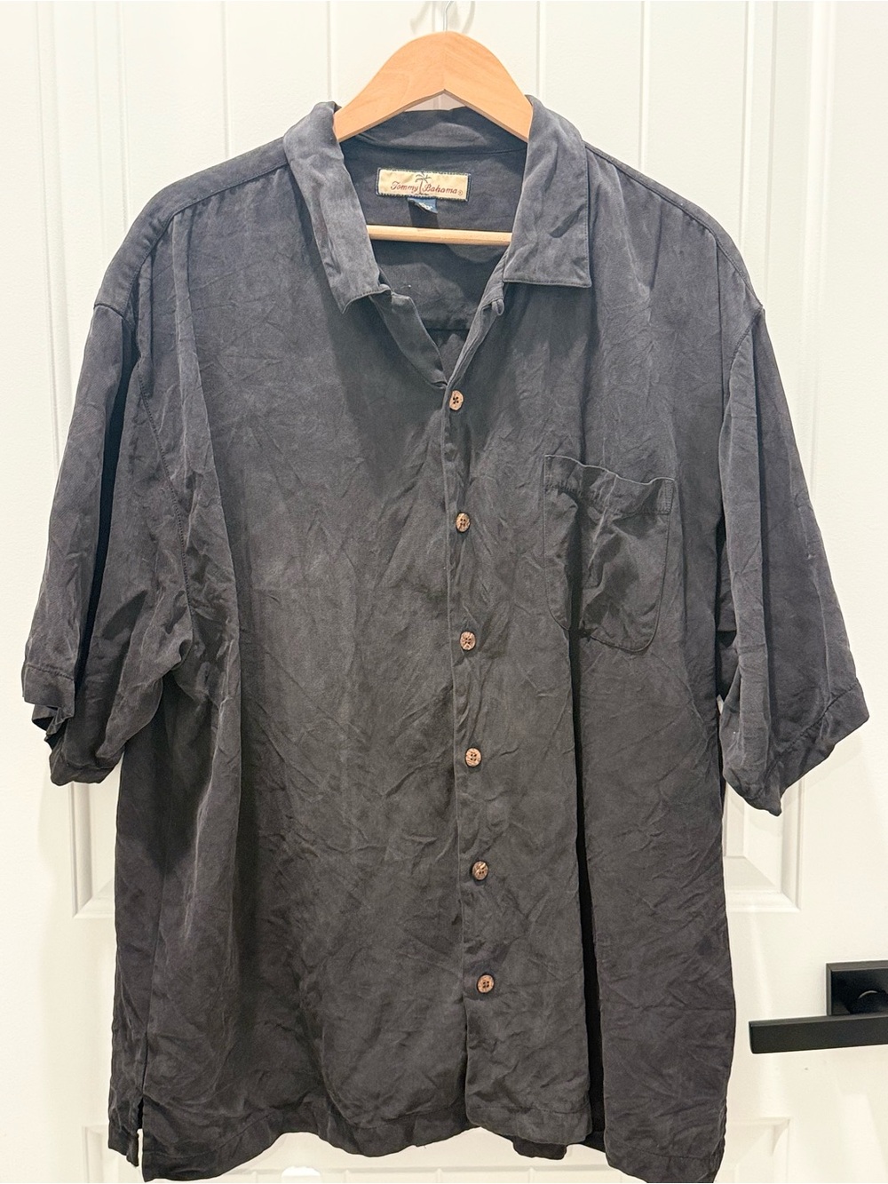 Tommy Bahama Men's Black Short-Sleeve Button-Down Shirt
